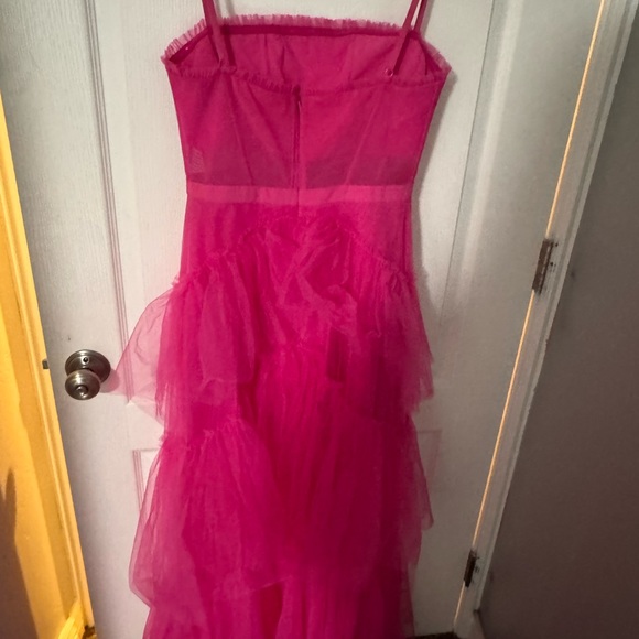 Betsy & Adam Illusion Tiered Ruffled Tulle Square Neck Mesh Sleeveless Gown - Picture 6 of 7